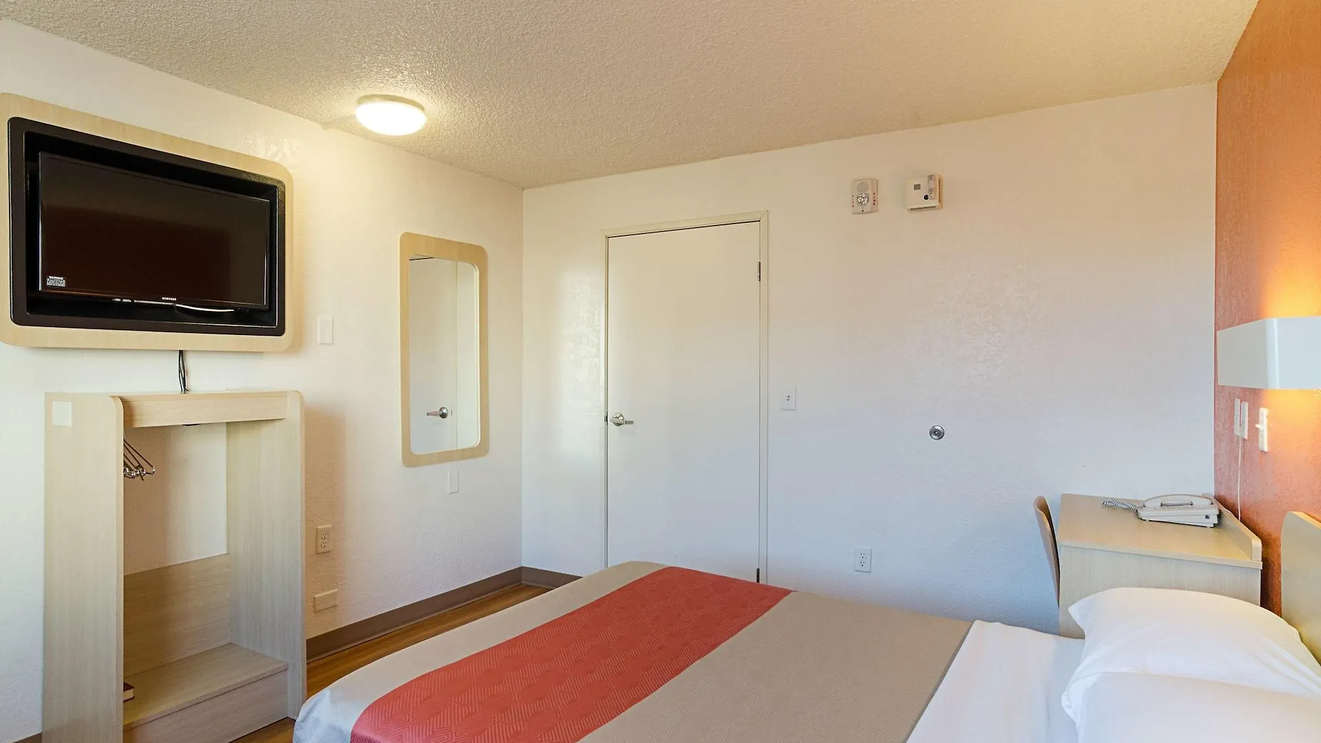 Hotel Motel 6- Denver, Co Downtown