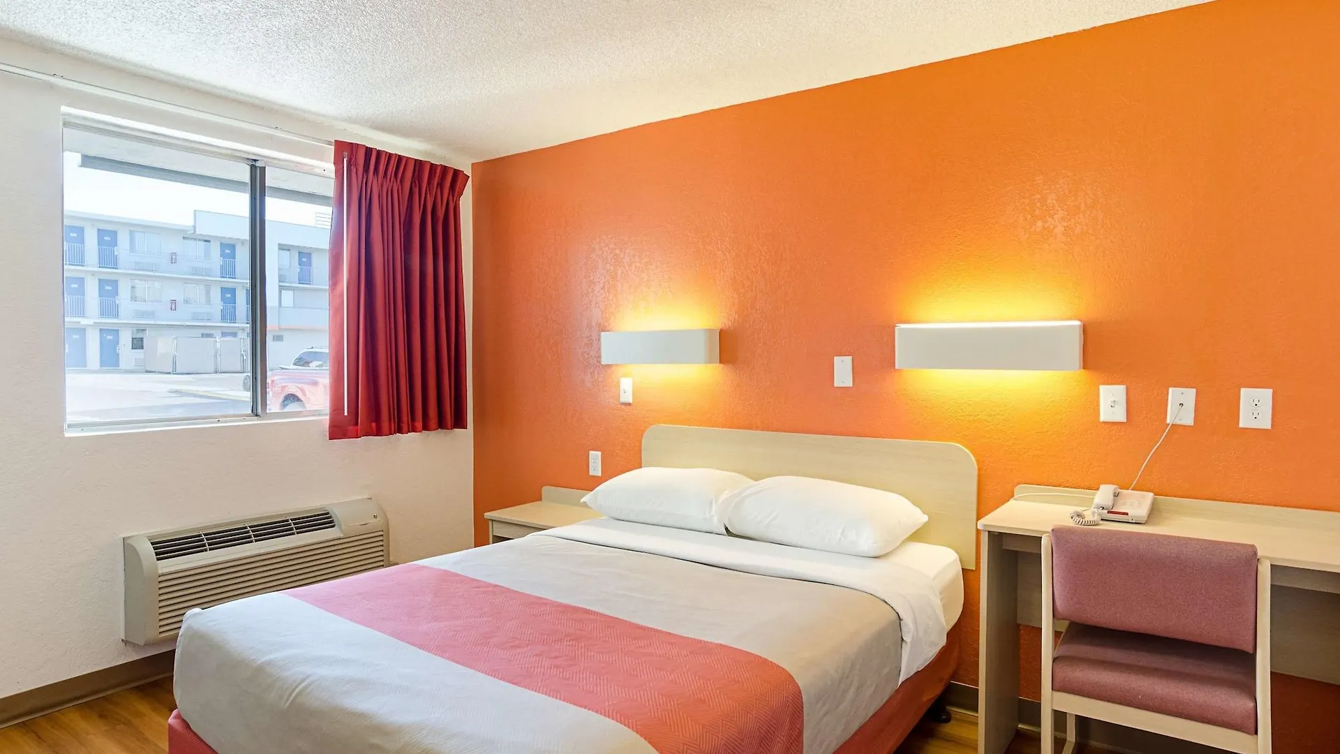 Hotel Motel 6- Denver, Co Downtown
