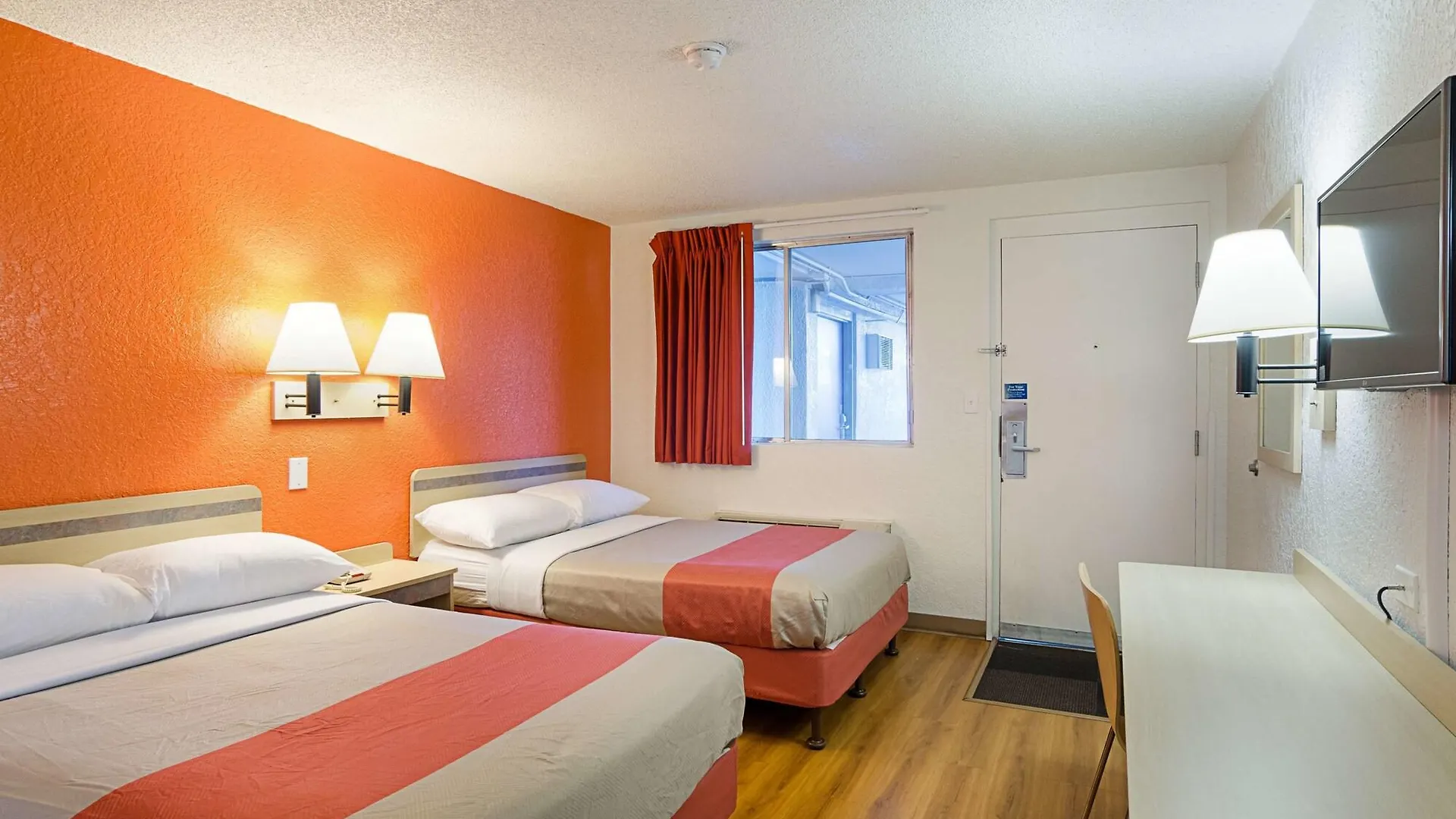 Motel 6- Denver, Co Downtown