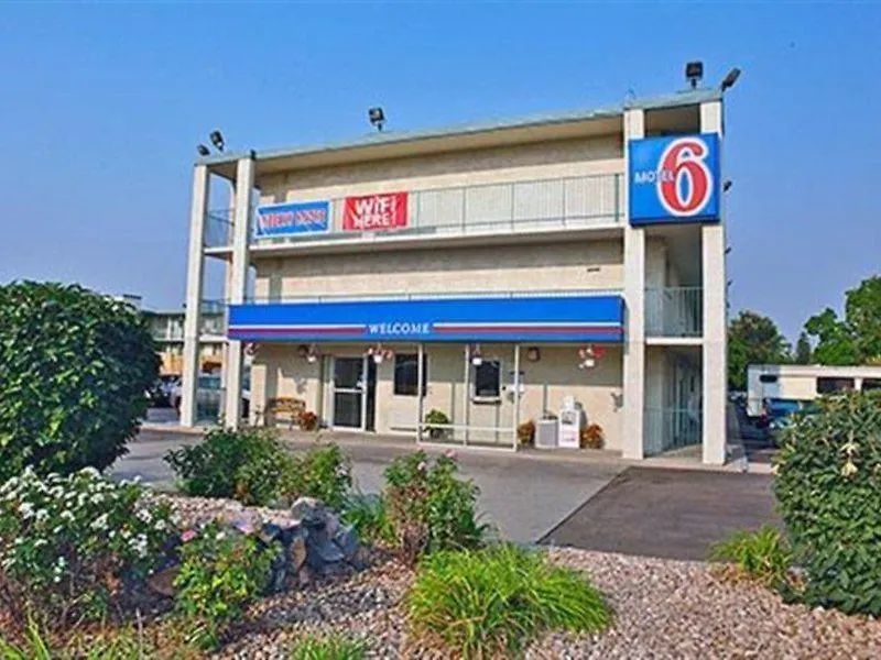 ** Hotel Motel 6- Denver, Co Downtown USA