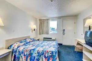 ** Hotel Motel 6- Denver, Co Downtown USA